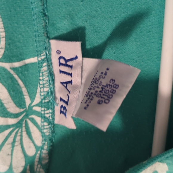 Floral Zipper Jacket - Picture 2 of 3